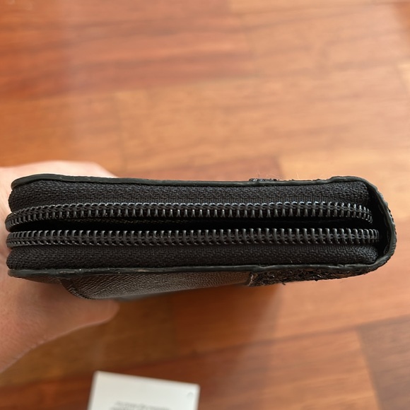 Kate Spade Wallet Greta Court NEDA black Glitter Wallet NWOT - Picture 9 of 9